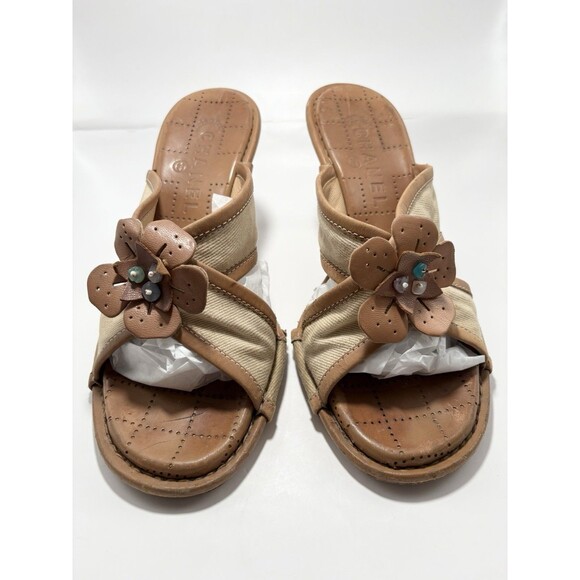 Chanel Camelia Heel Sandals Tan Fabric Leather w/ Blue Bead Accents Y2K Sz 37 7 - Picture 2 of 11